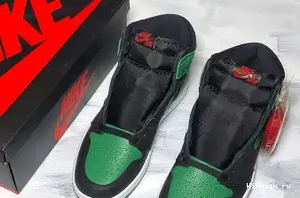 RETRO JORDAN - BLACK HIGH 1 PINE GREEN 0604